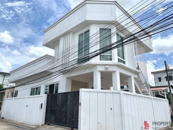 ปล่อยเช่าถูก บ้านหลัง 2 ชั้น ใกล้ MRT ศูนย์ราชการนนทบุรี ซอยงามวงศ์วาน23 นนทบุรี 
