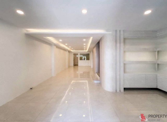 ขายโฮมออฟฟิศ 4 ชั้น รีโนเวทใหม่ ทำเลทอง ทาวน์อินทาวน์